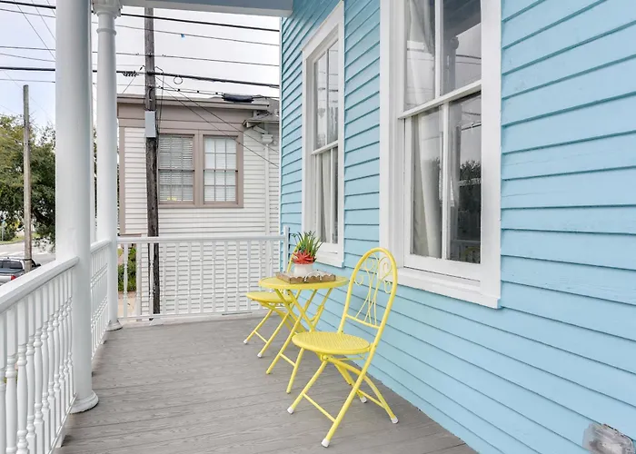 Galveston Getaway With Patio Near Porretto Beach!